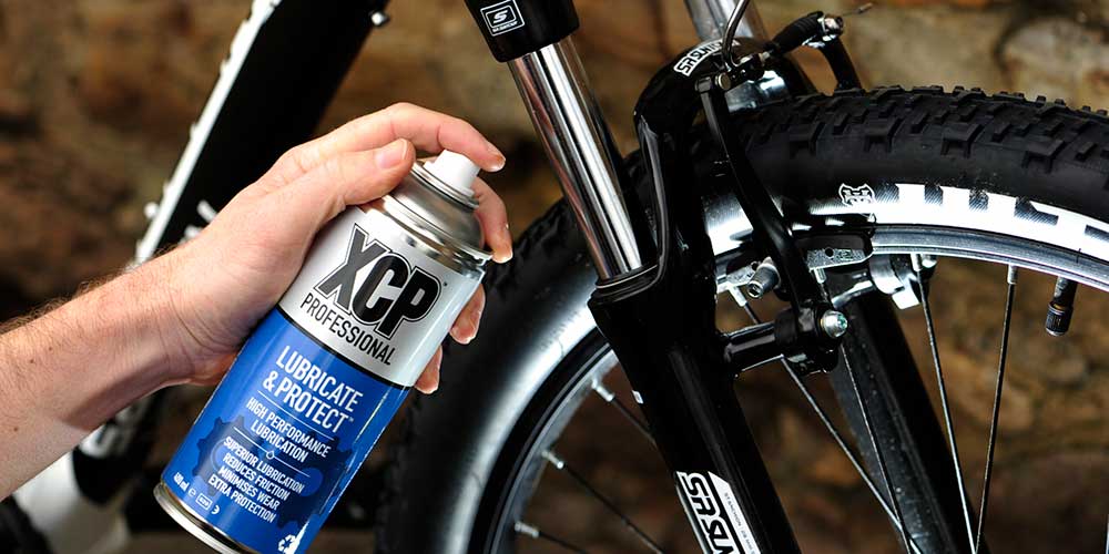 XCP lubricate and protect bike fork